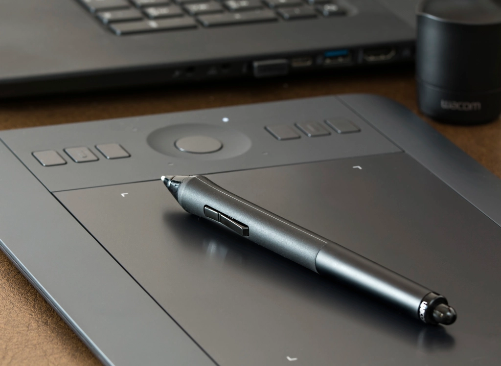 Adobe Illustrator ile Vektörel Tasarım